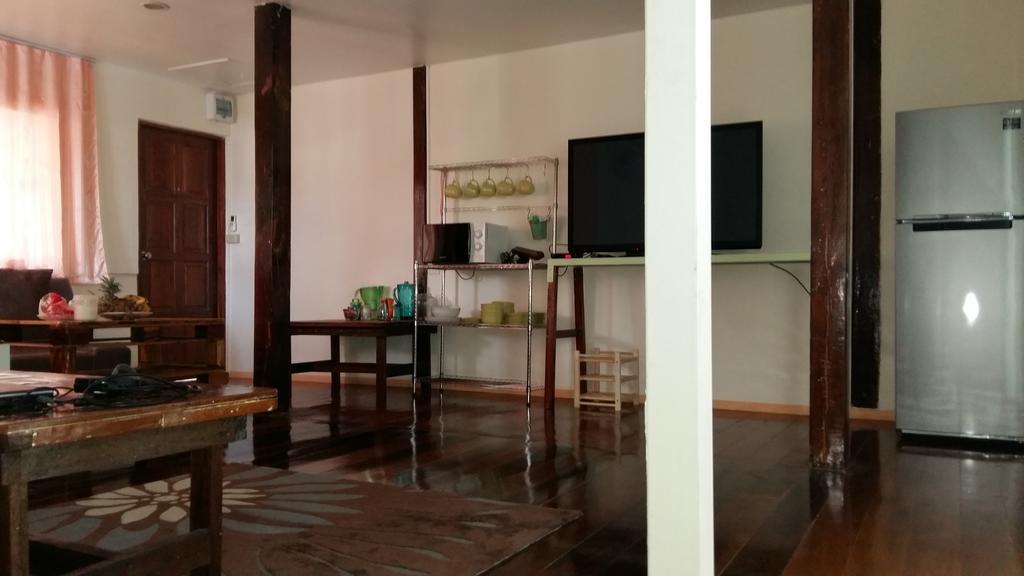 Jutharat Home Phra Nakhon Si Ayutthaya Esterno foto