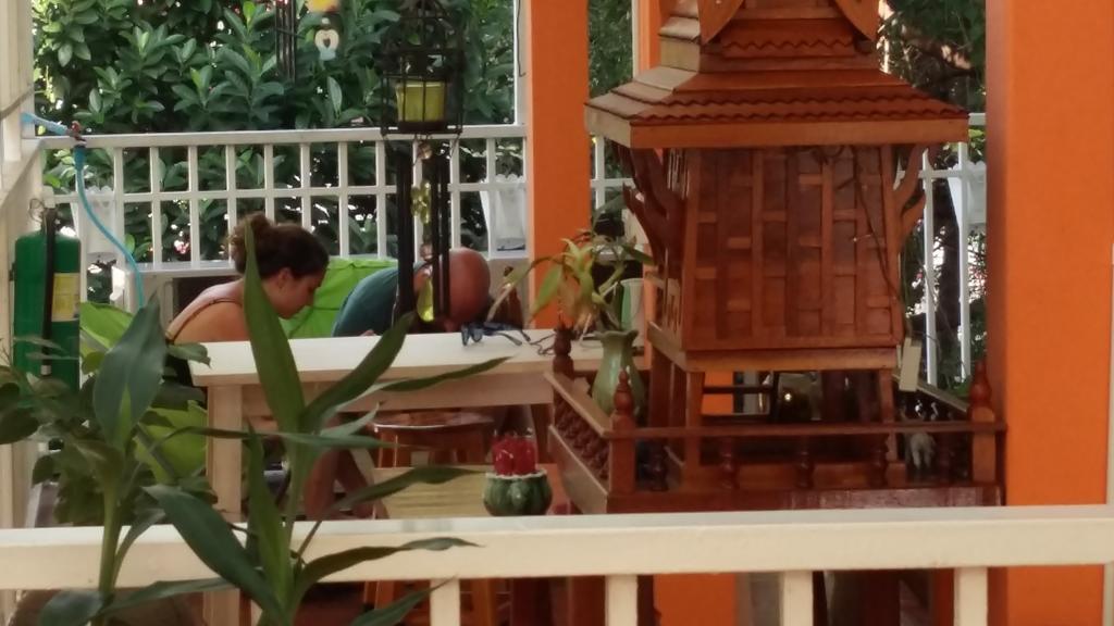 Jutharat Home Phra Nakhon Si Ayutthaya Esterno foto