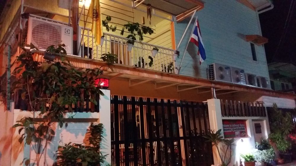 Jutharat Home Phra Nakhon Si Ayutthaya Esterno foto