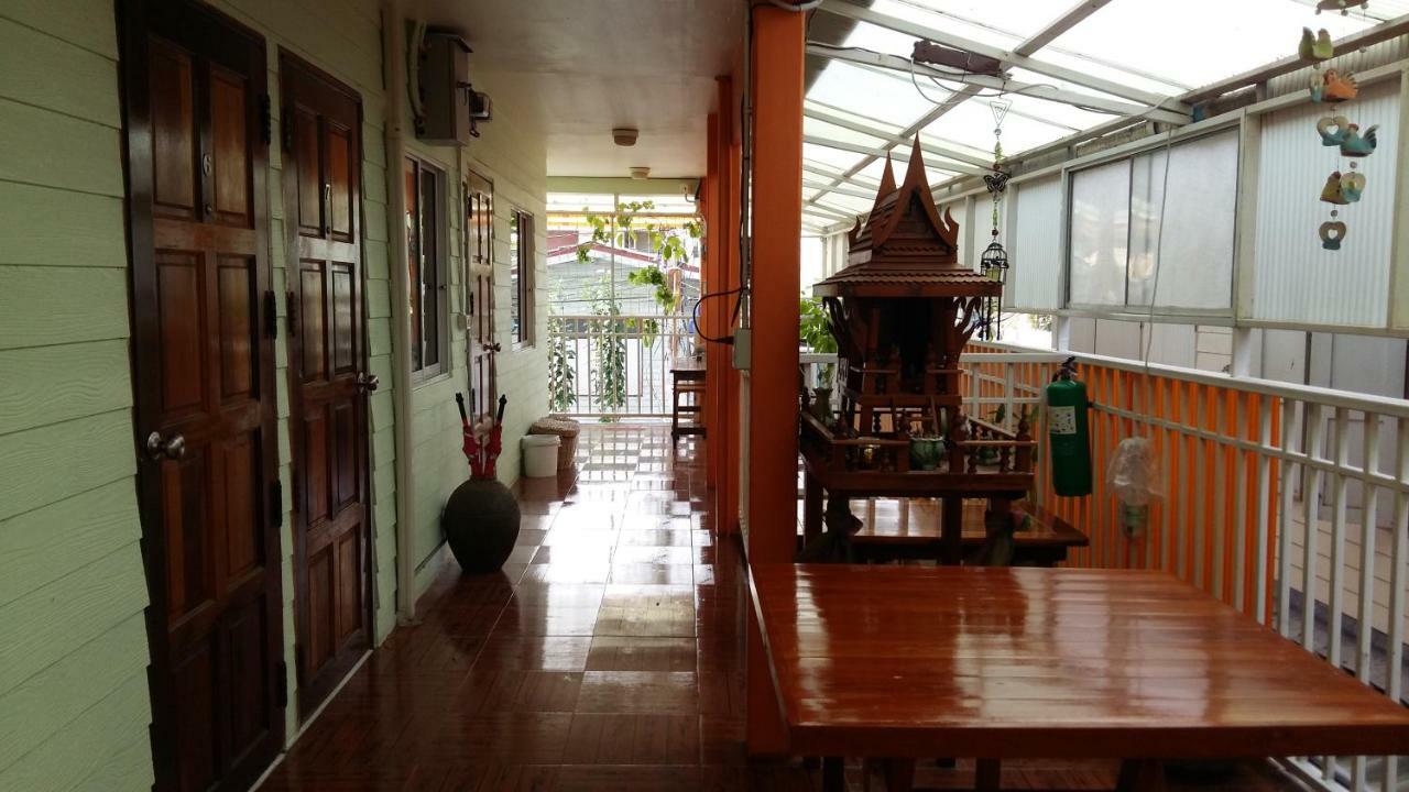 Jutharat Home Phra Nakhon Si Ayutthaya Esterno foto